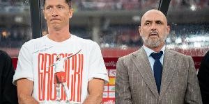 每体：莱万可能因波兰无缘世界杯而退出国家队，专注俱乐部赛事