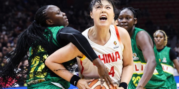 开云-中国女篮首胜功臣诞生！不是韩旭和张子宇，宫鲁鸣这步棋走对了