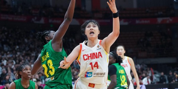 开云-中国女篮首胜功臣诞生！不是韩旭和张子宇，宫鲁鸣这步棋走对了